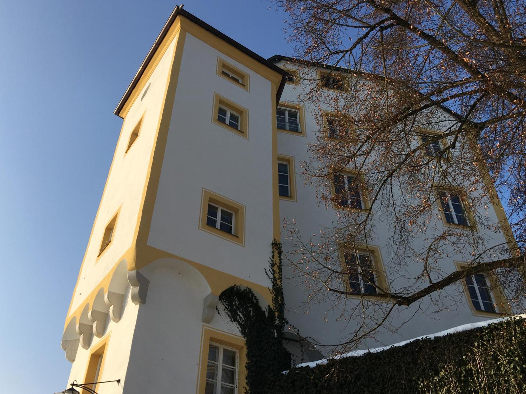 Schloss Ort 4*